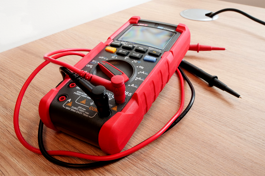 Multimetr cyfrowy UT195M